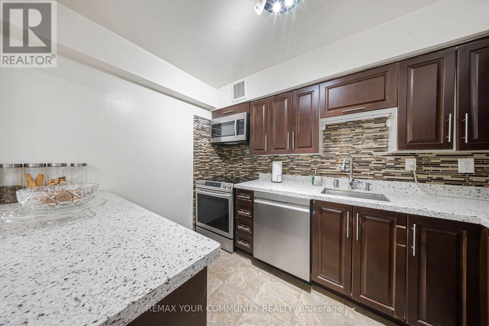 1603 - 1338 York Mills Road Property Photo 11