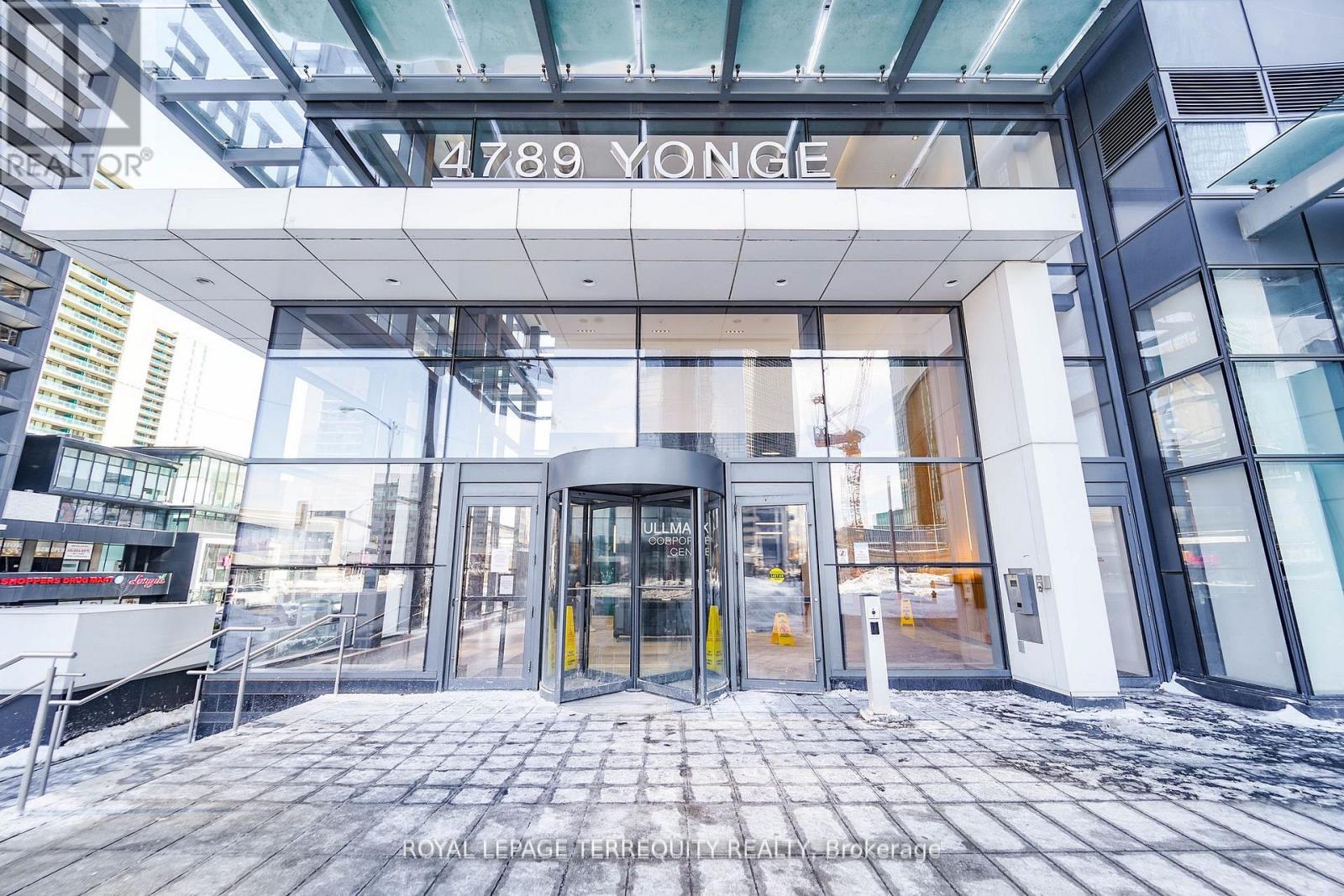 312 - 4789 Yonge Street Property Photo 2