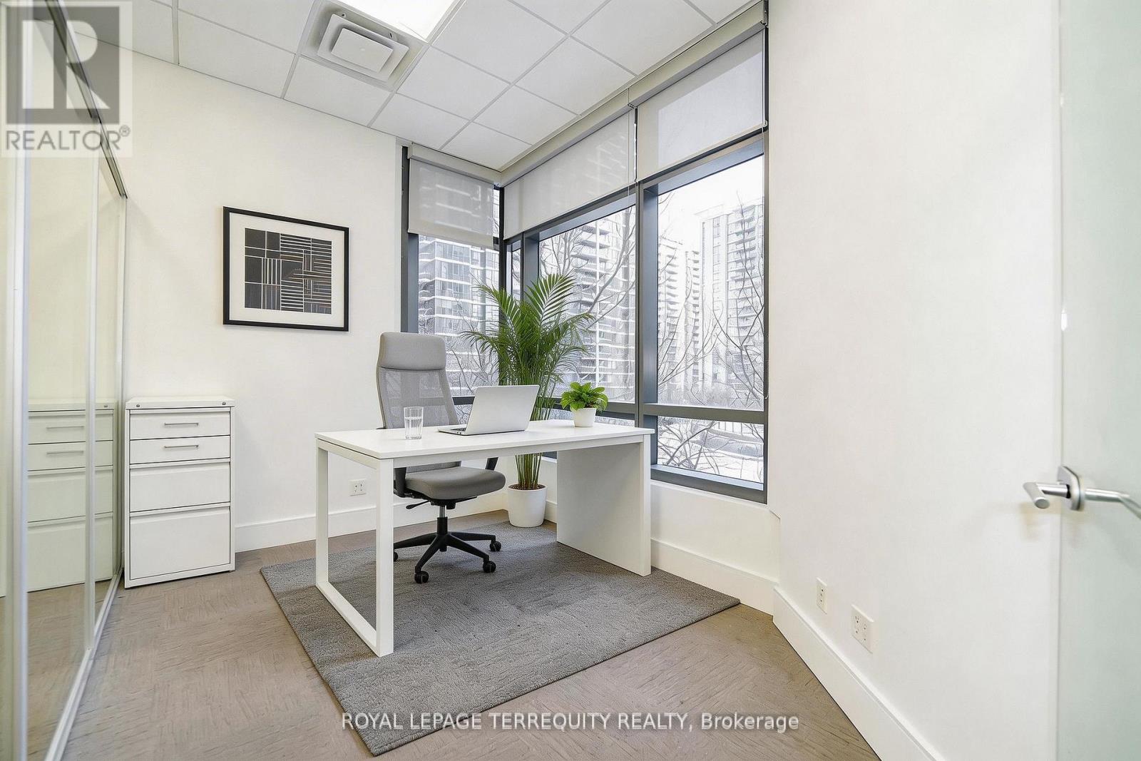 312 - 4789 Yonge Street Property Photo 6