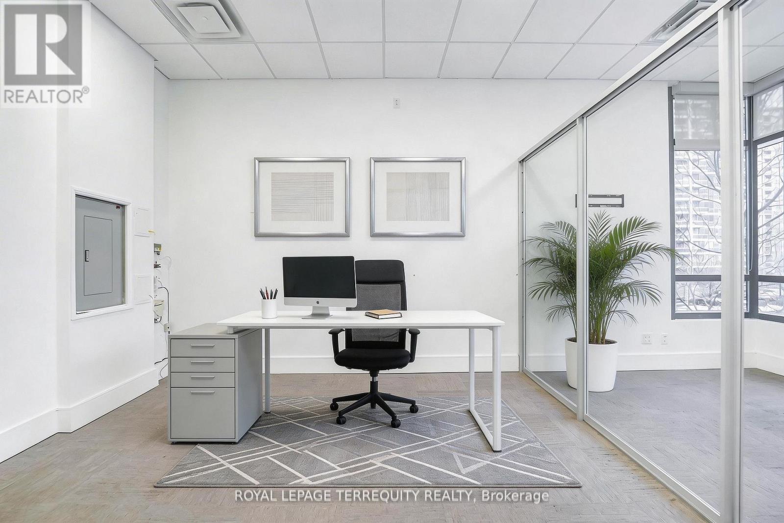 312 - 4789 Yonge Street Property Photo 7