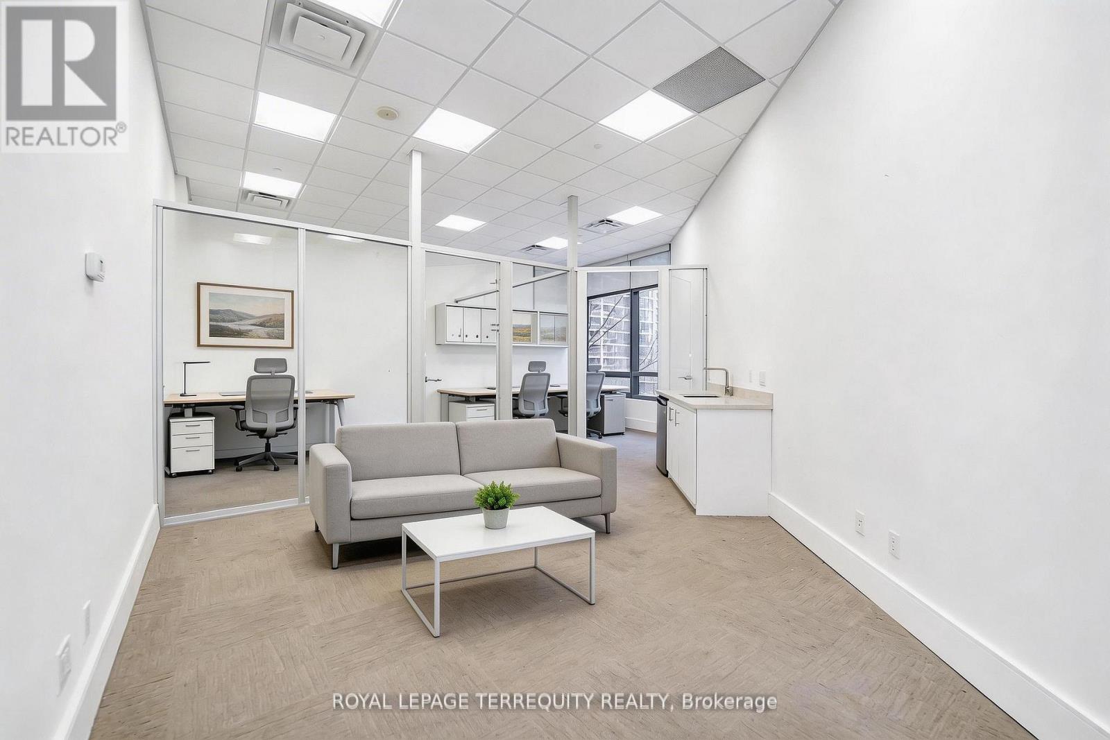 312 - 4789 Yonge Street Property Photo 8