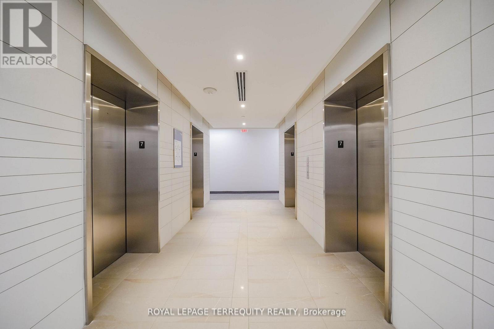 312 - 4789 Yonge Street Property Photo 13