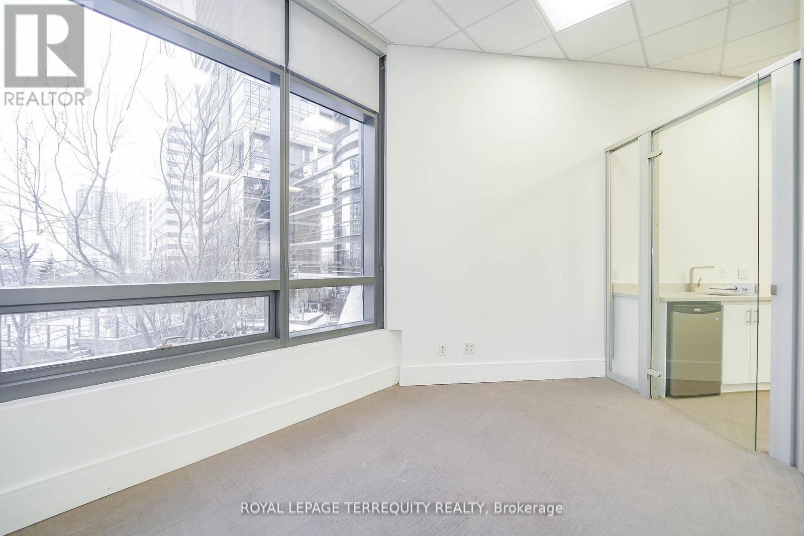 312 - 4789 Yonge Street Property Photo 22