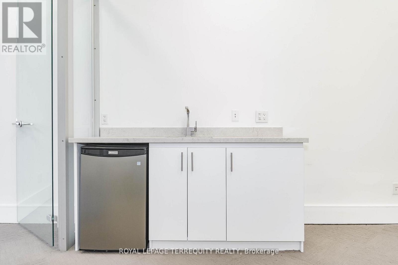 312 - 4789 Yonge Street Property Photo 25