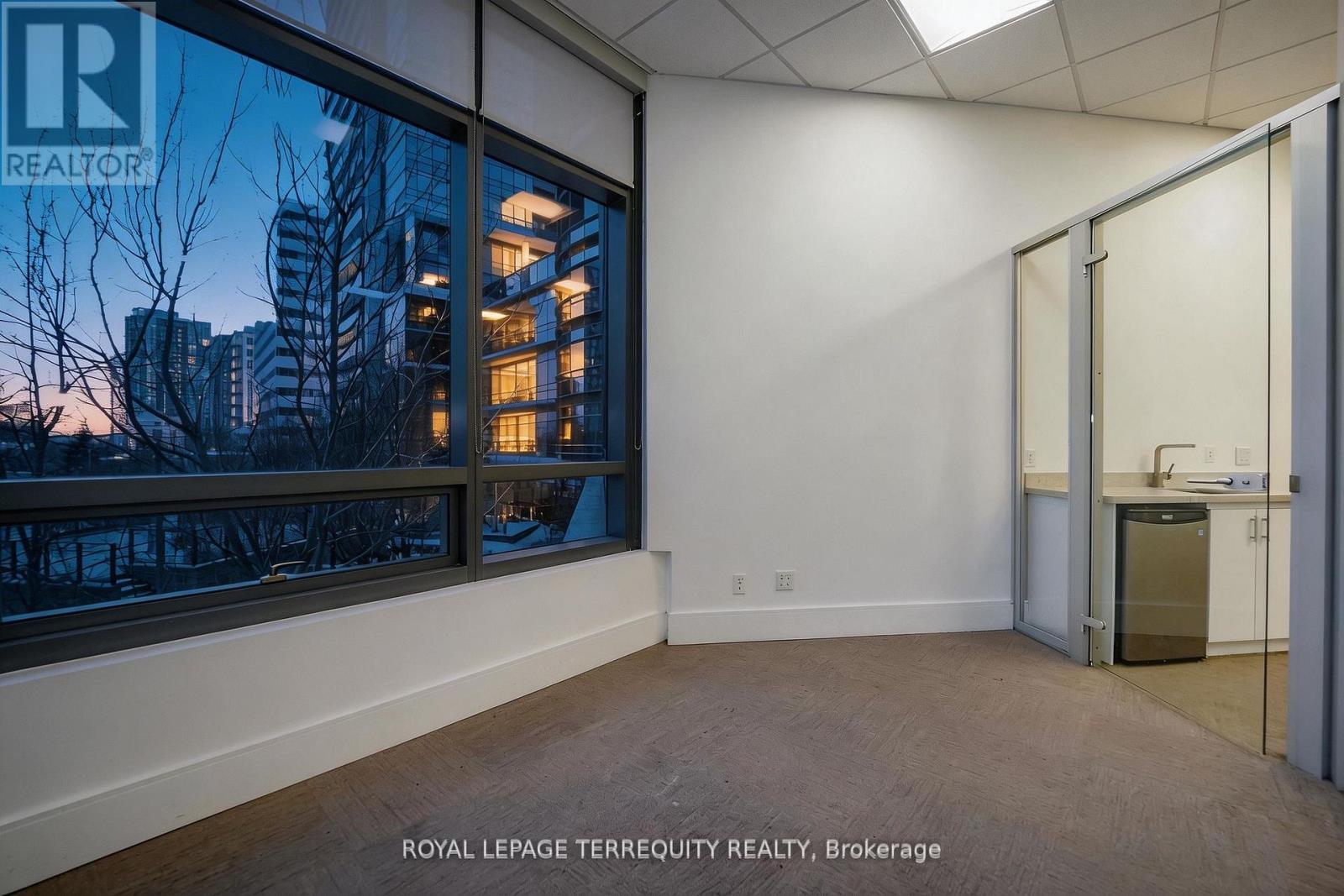 312 - 4789 Yonge Street Property Photo 30