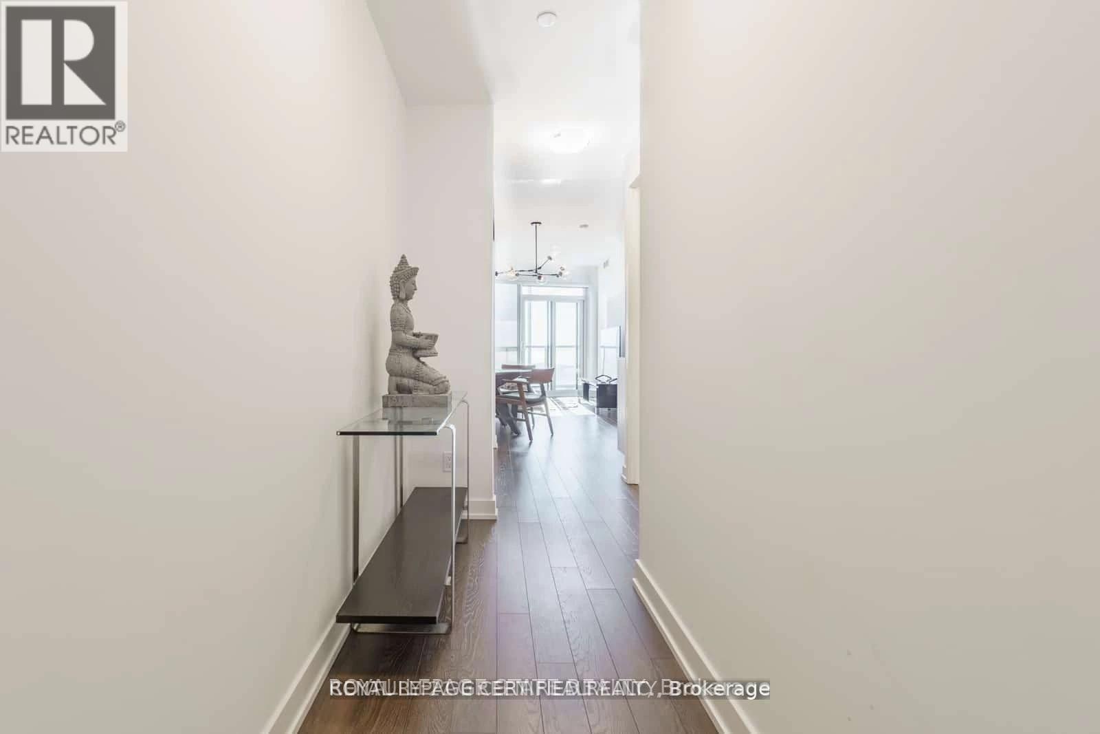 1112 - 30 Ordnance Street Property Photo 3