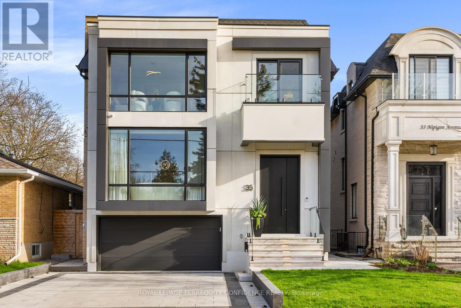 35 NIPIGON AVENUE