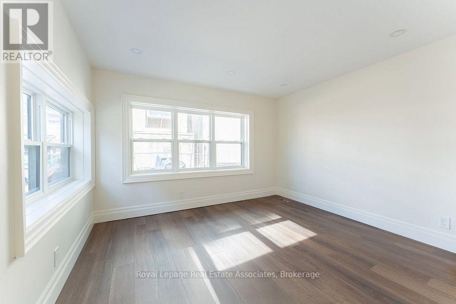 54 Stewart Street Property Photo 10