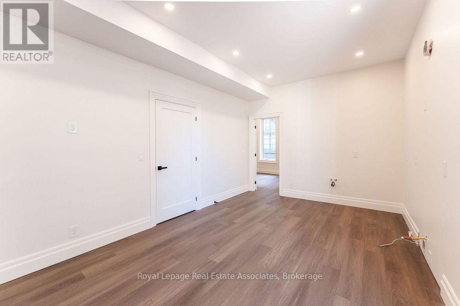 54 Stewart Street Property Photo 34