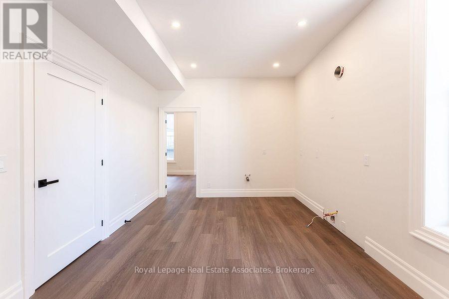 54 Stewart Street Property Photo 36