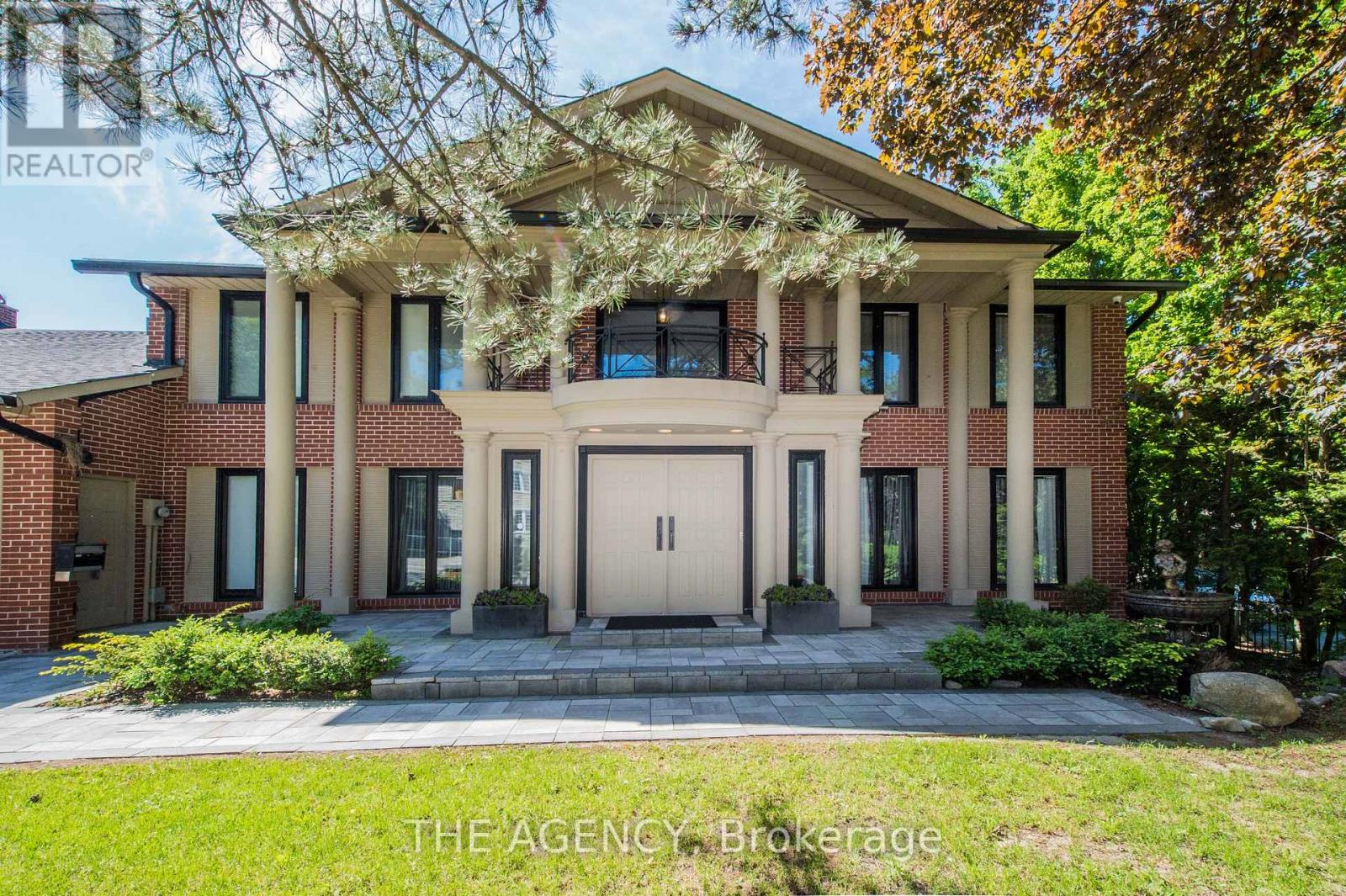 7 Shady Oaks Crescent Property Photo 1