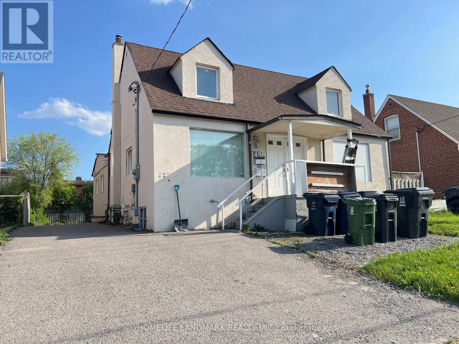 149 Finch Avenue W Property Photo 5