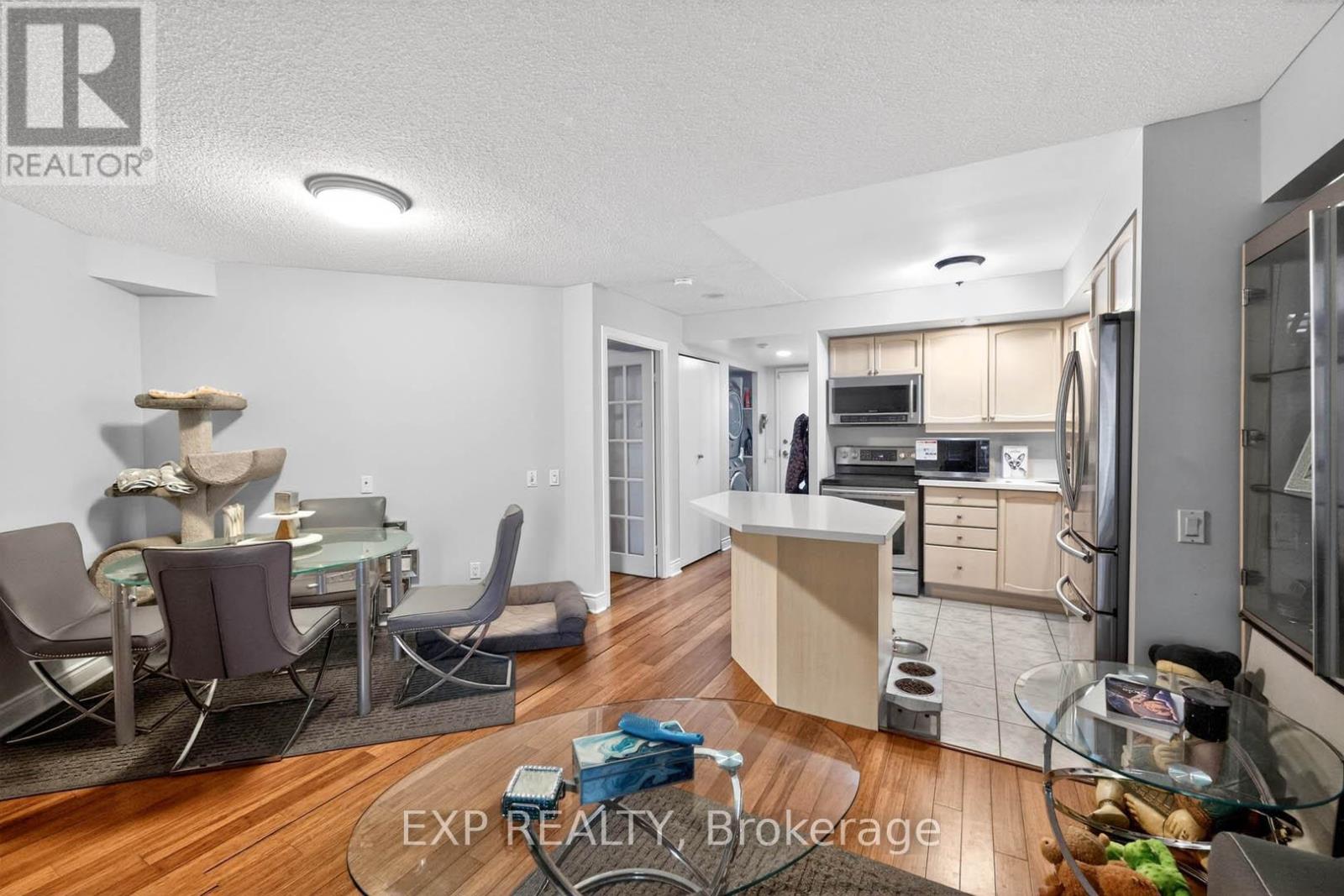 1109 - 5 Northtown Way Property Photo 12
