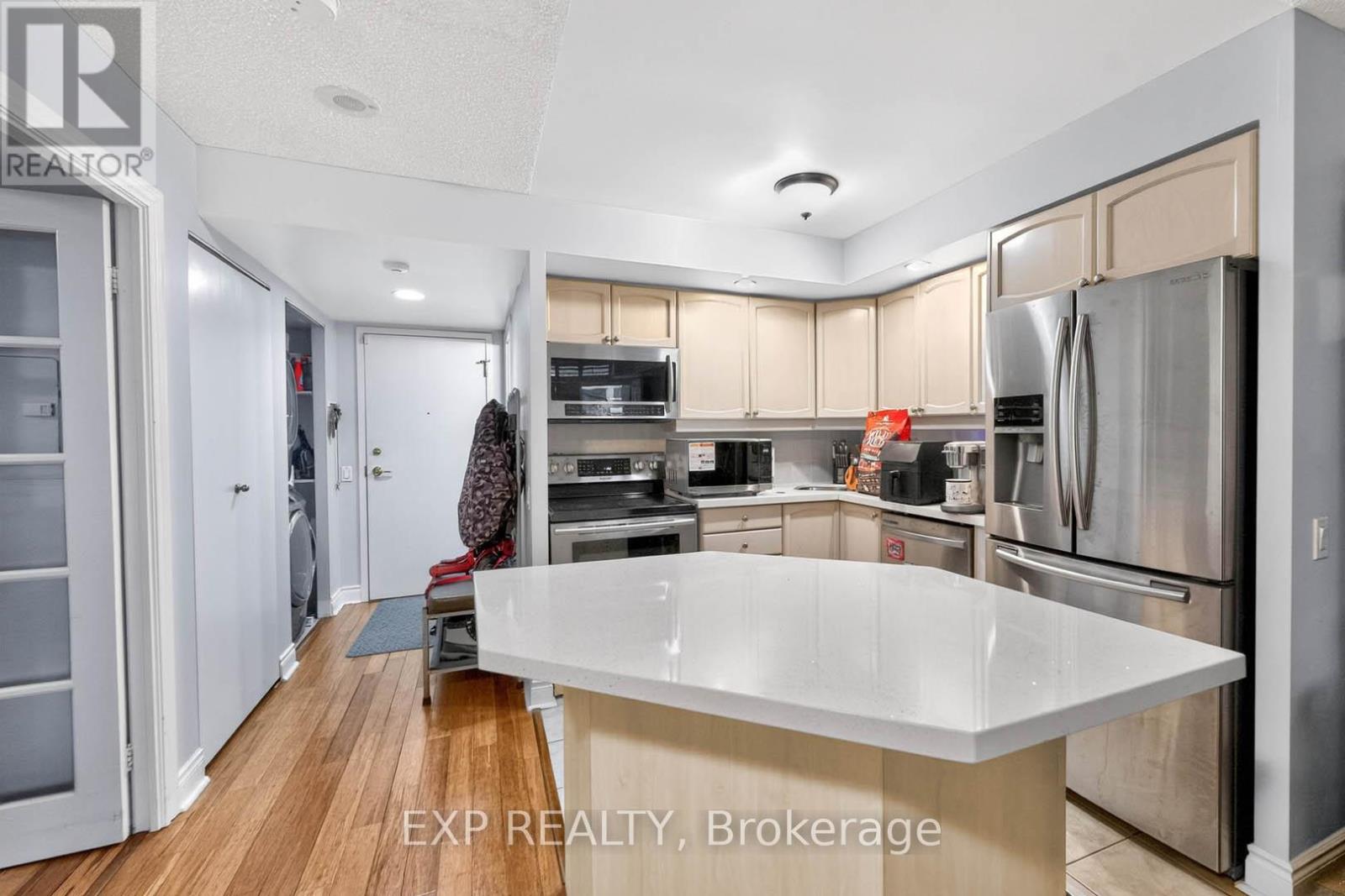 1109 - 5 Northtown Way Property Photo 15