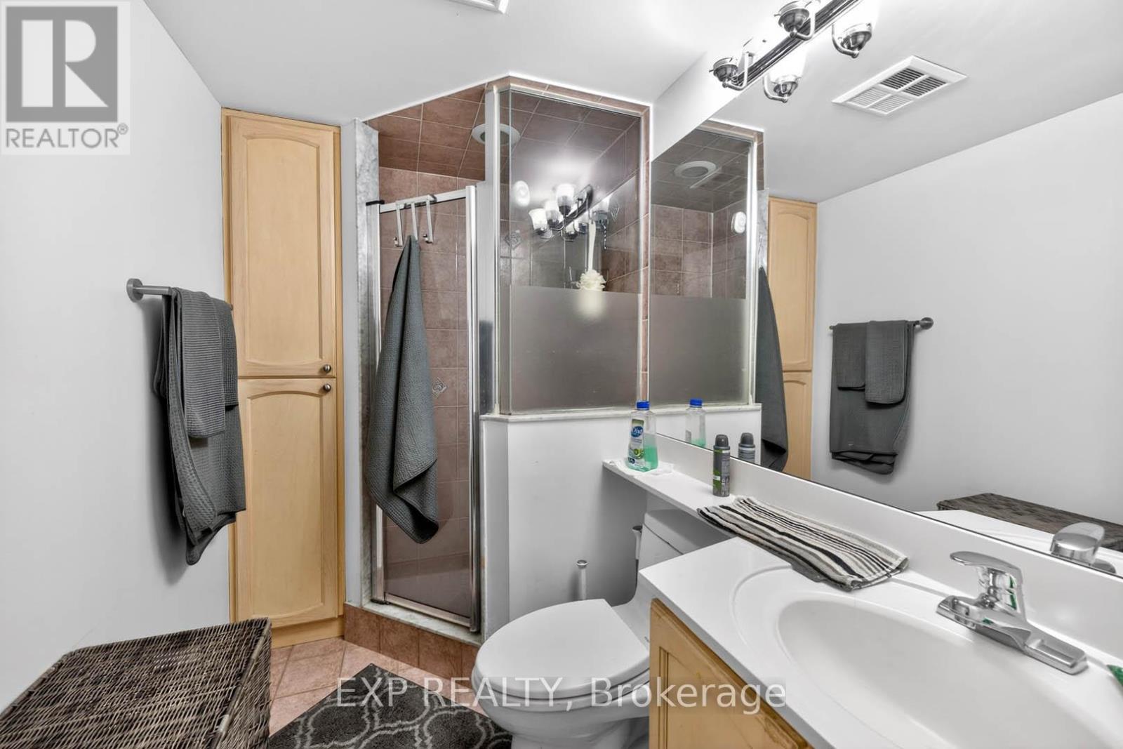 1109 - 5 Northtown Way Property Photo 21