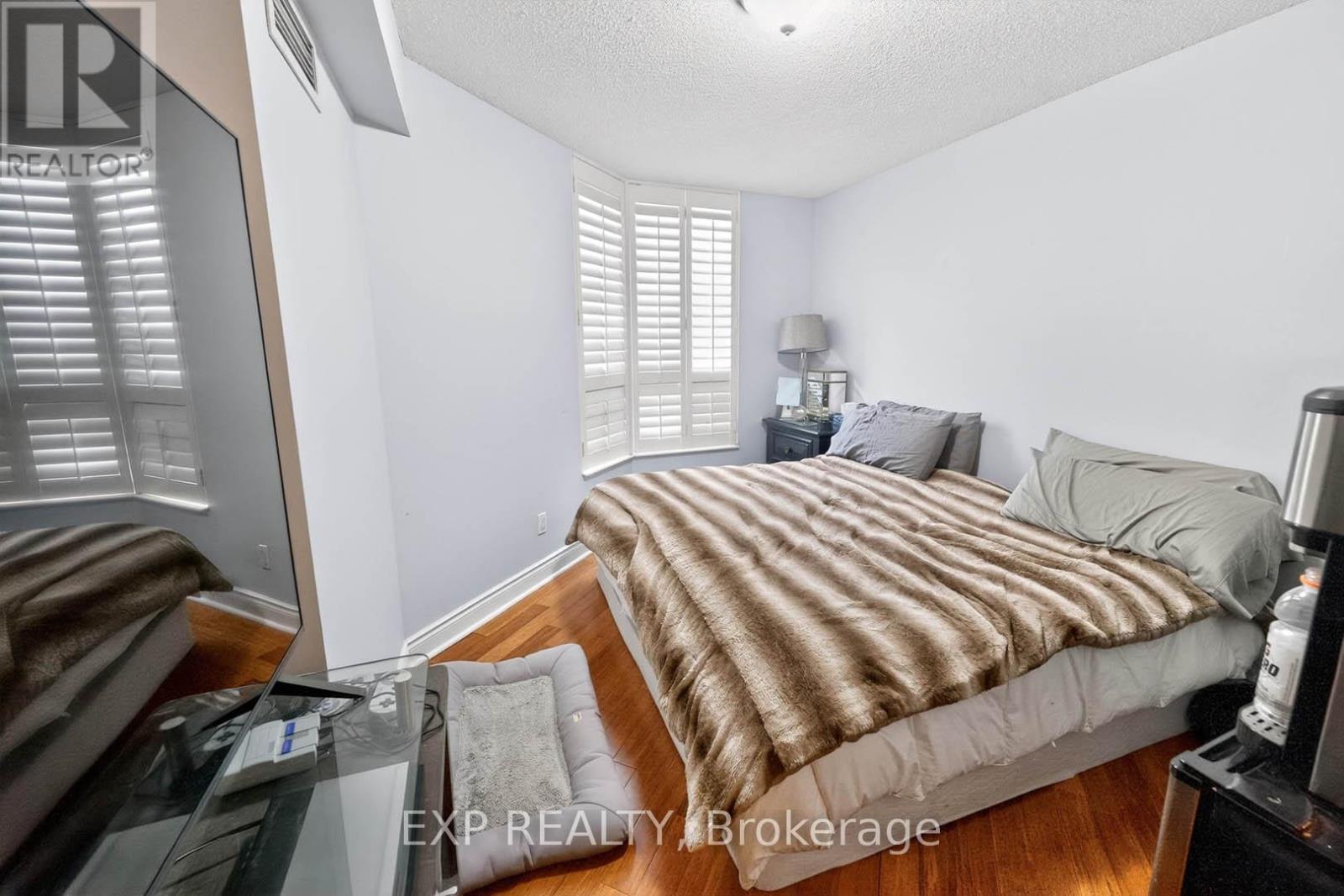 1109 - 5 Northtown Way Property Photo 22