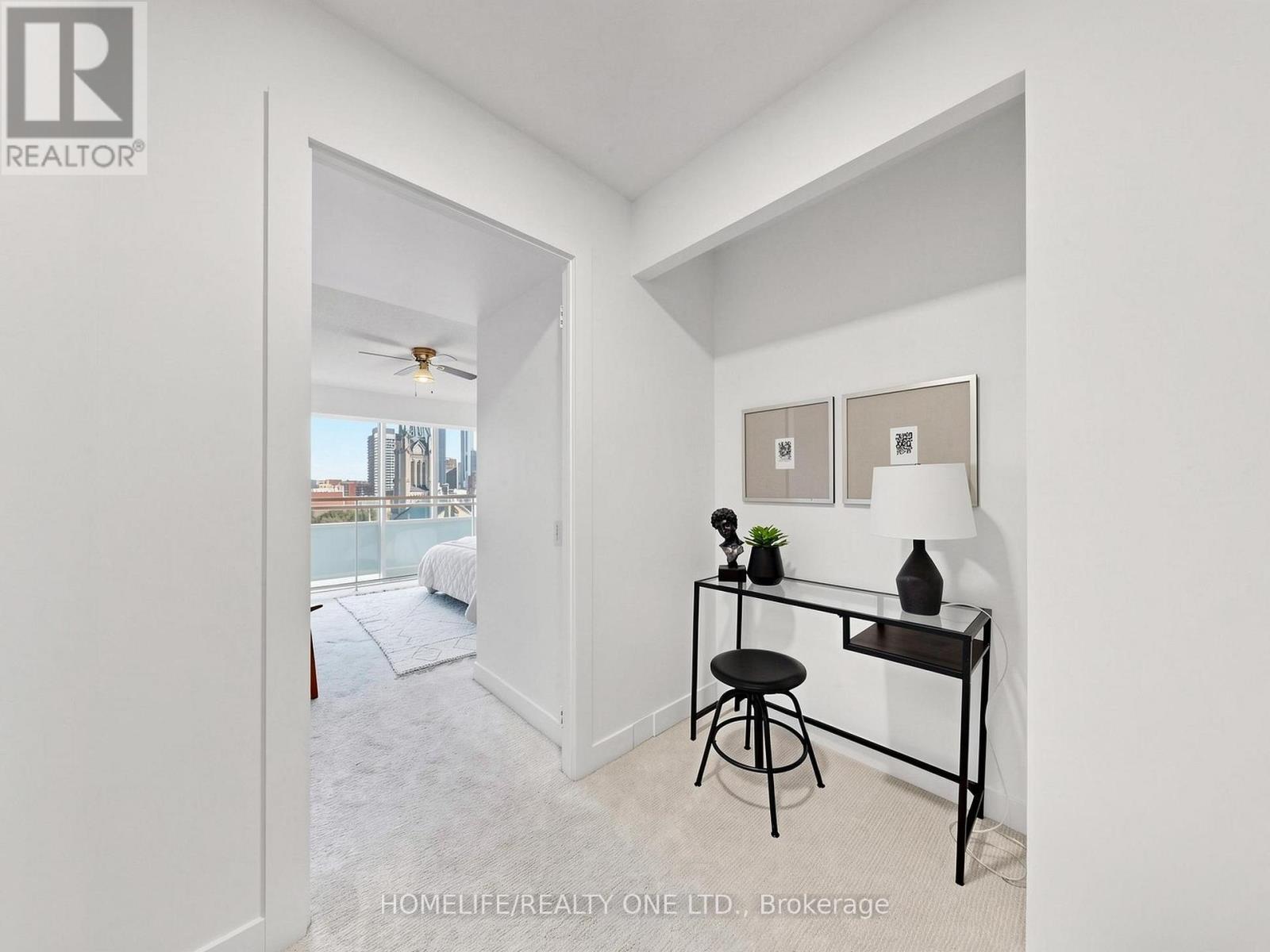 913 - 77 Lombard Street Property Photo 33