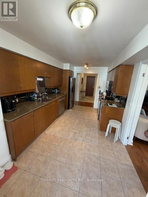 506 - 18 Kenaston Gardens Ne Property Photo 15