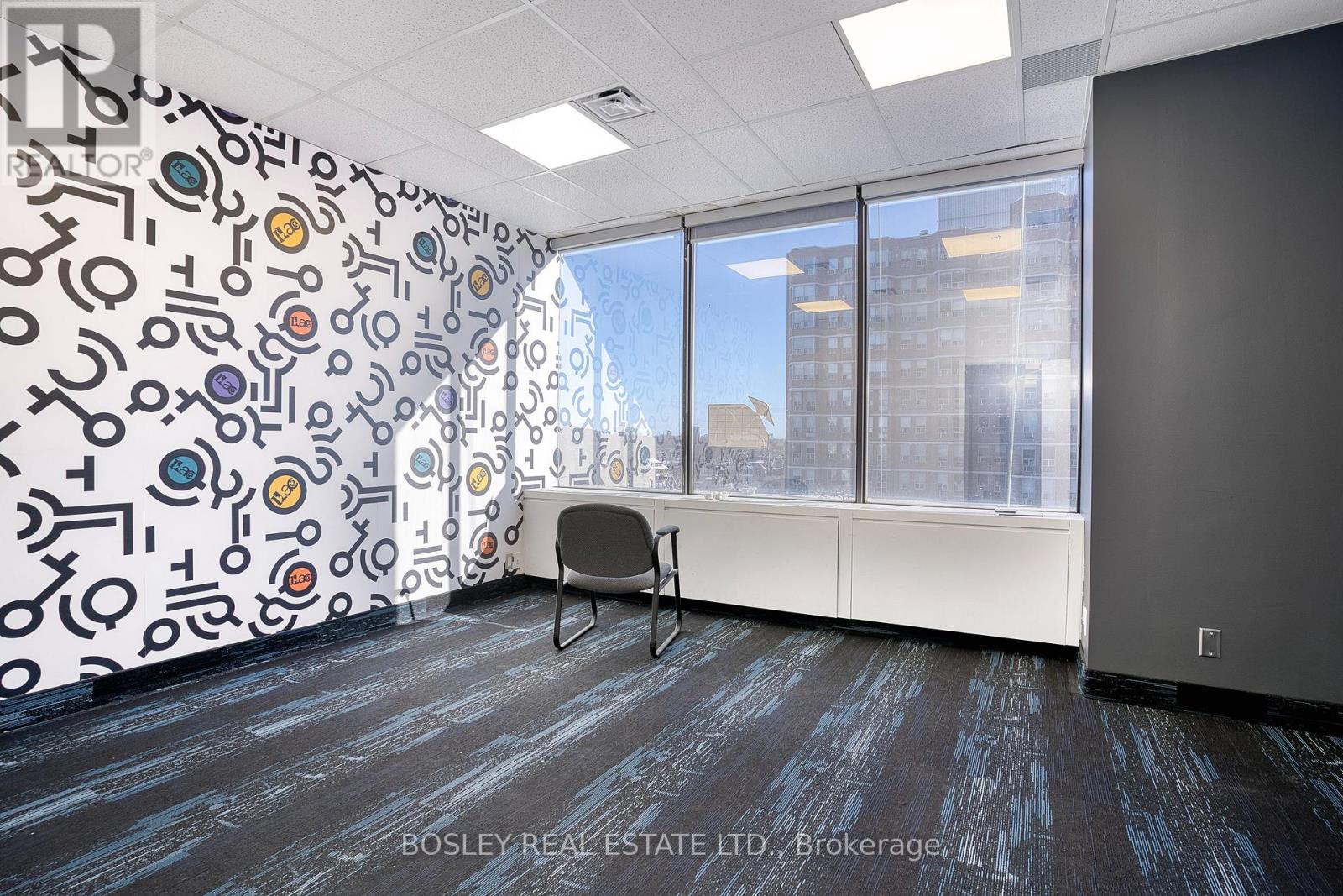 601 - 920 Yonge Street Property Photo 8