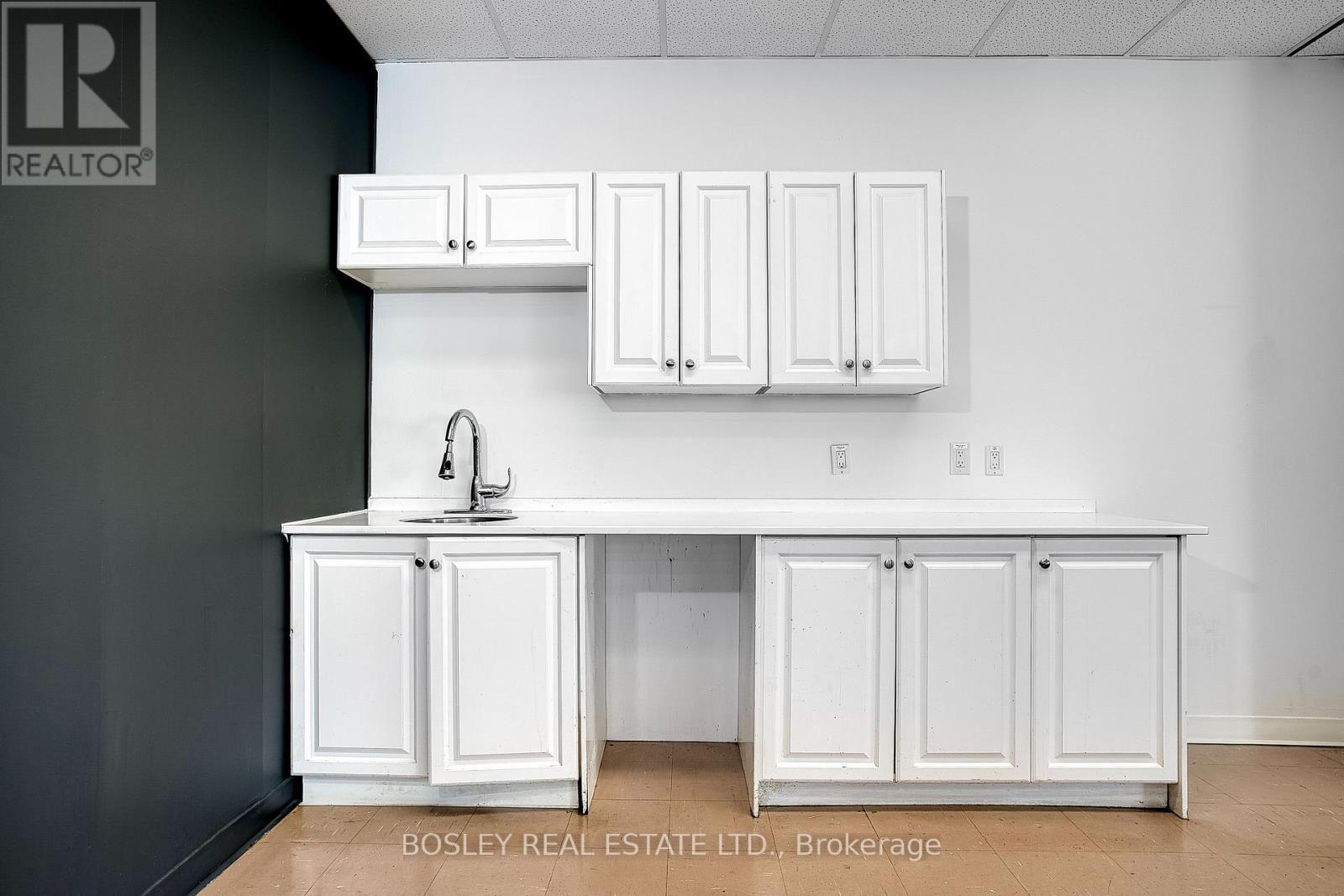 601 - 920 Yonge Street Property Photo 10