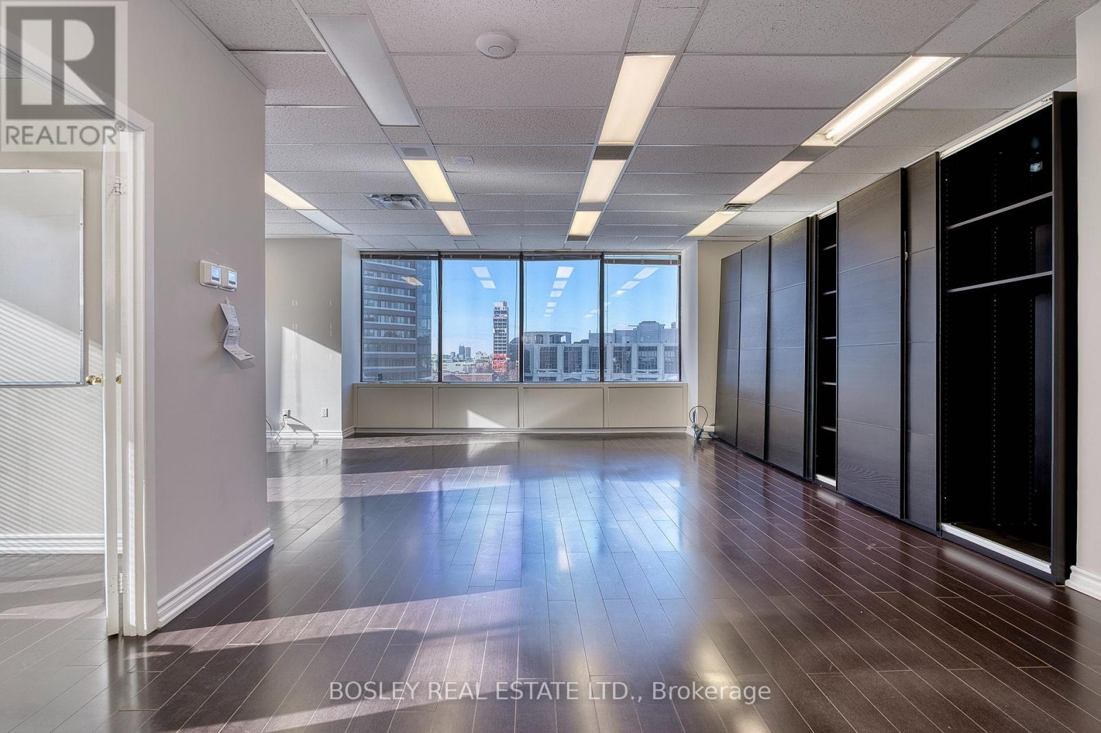 800 - 920 Yonge Street Property Photo 2