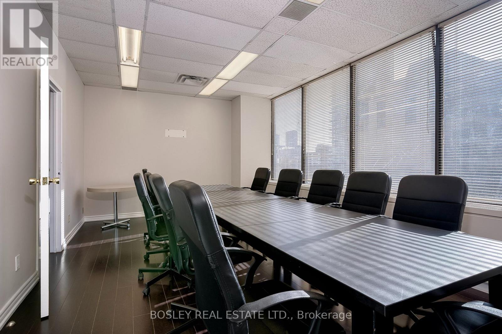 800 - 920 Yonge Street Property Photo 6
