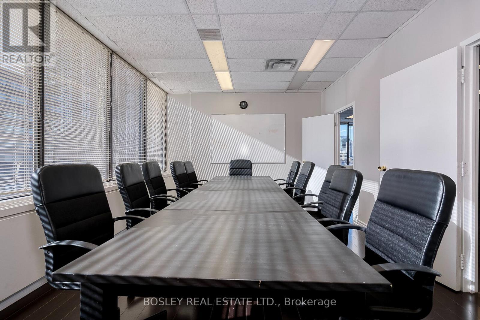 800 - 920 Yonge Street Property Photo 11