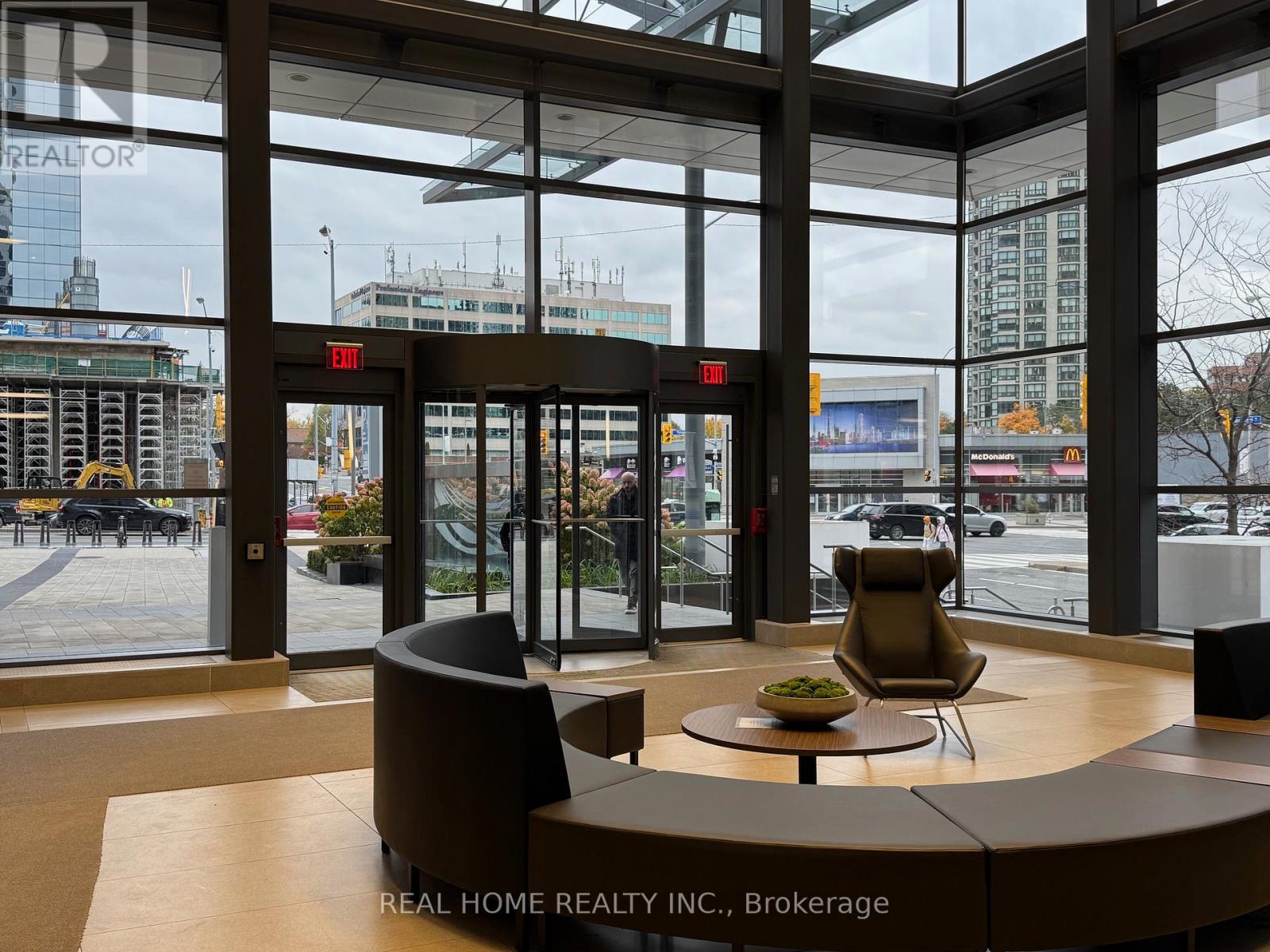 615 - 4789 Yonge Street Property Photo 7