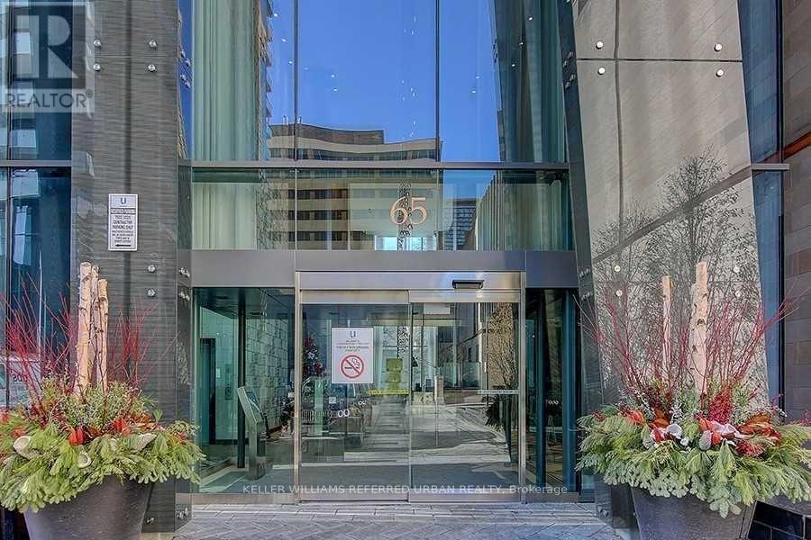 4401 - 65 St Mary Street Property Photo 2