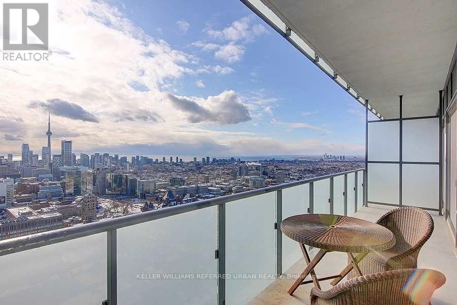 4401 - 65 St Mary Street Property Photo 5