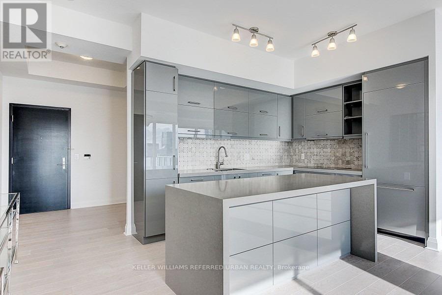 4401 - 65 St Mary Street Property Photo 7