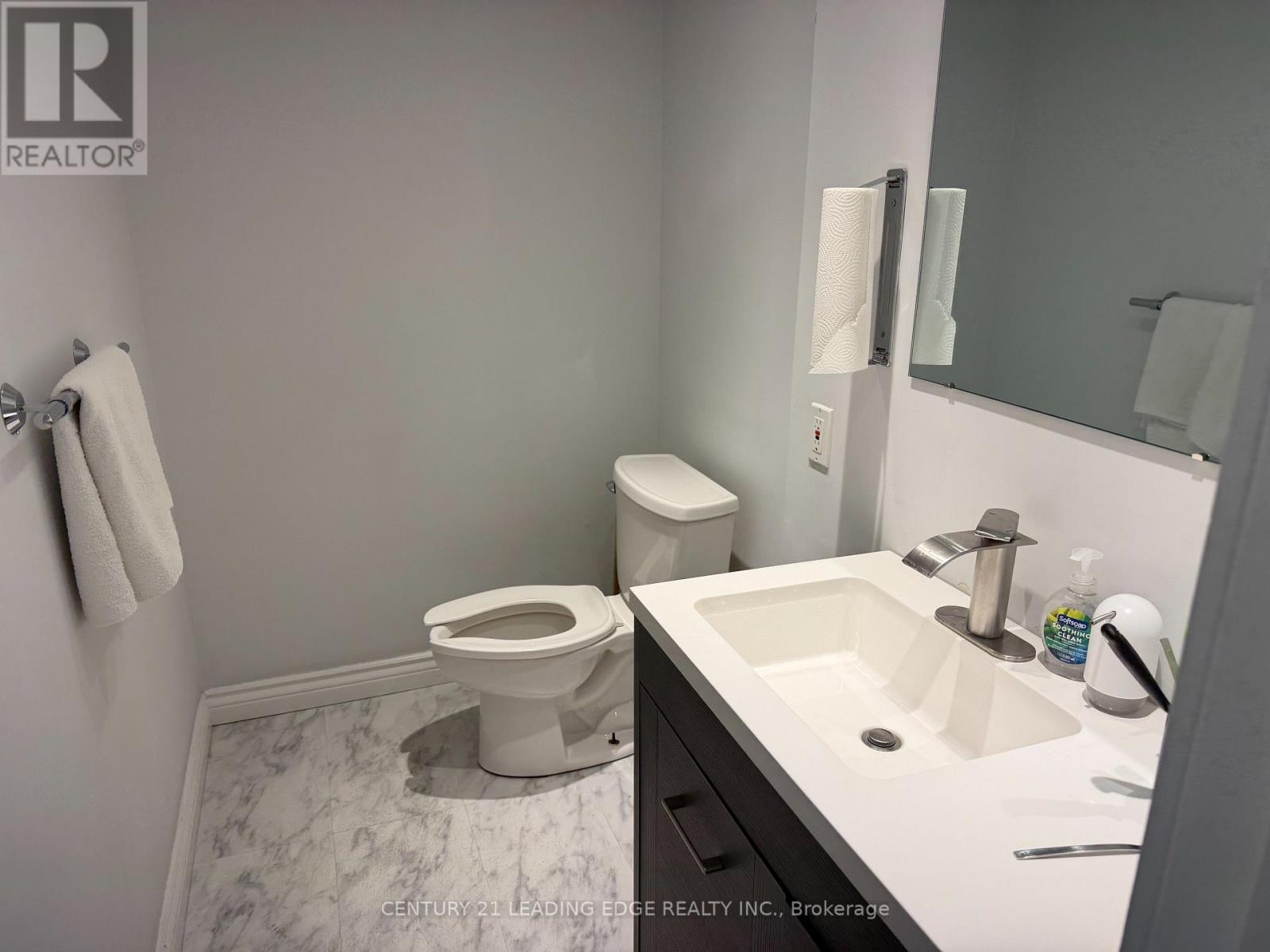 120 Willowdale Avenue Property Photo 4