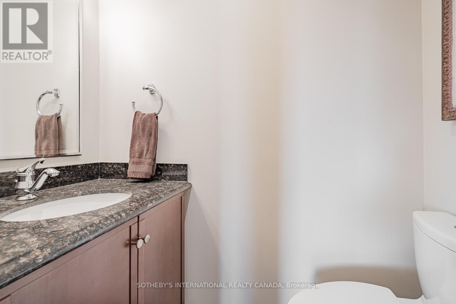13 - 423 Avenue Road Property Photo 22
