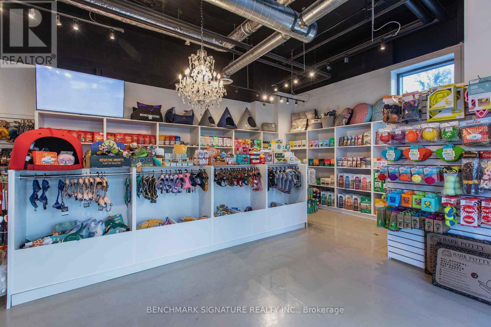 11 FORT YORK BLVD BOULEVARD