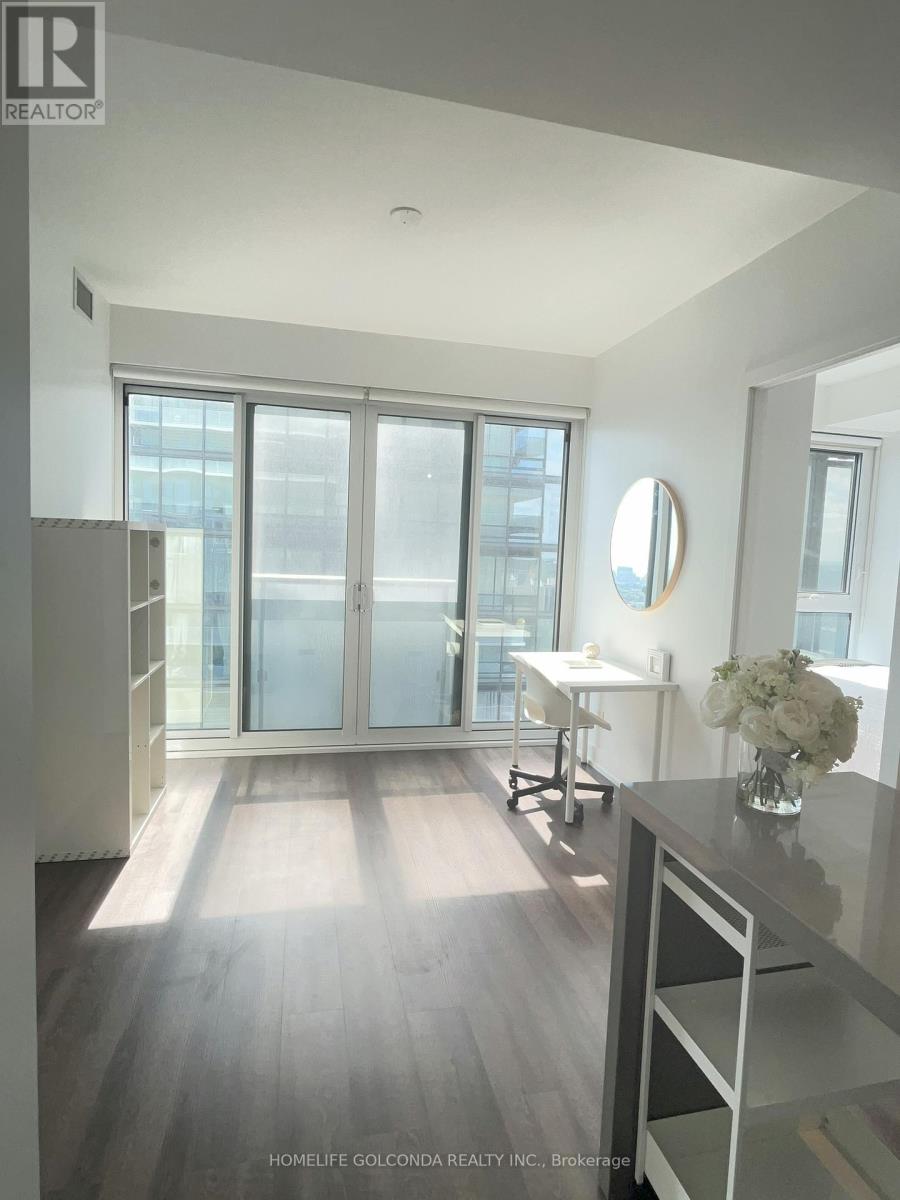 5001 - 7 Grenville Street Property Photo 7