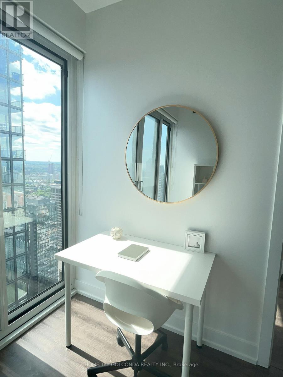 5001 - 7 Grenville Street Property Photo 8