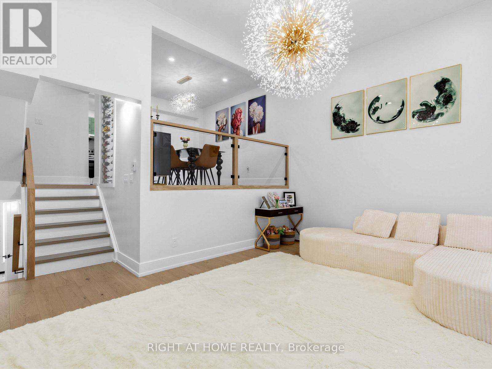 100 Jenny Wrenway Property Photo 6