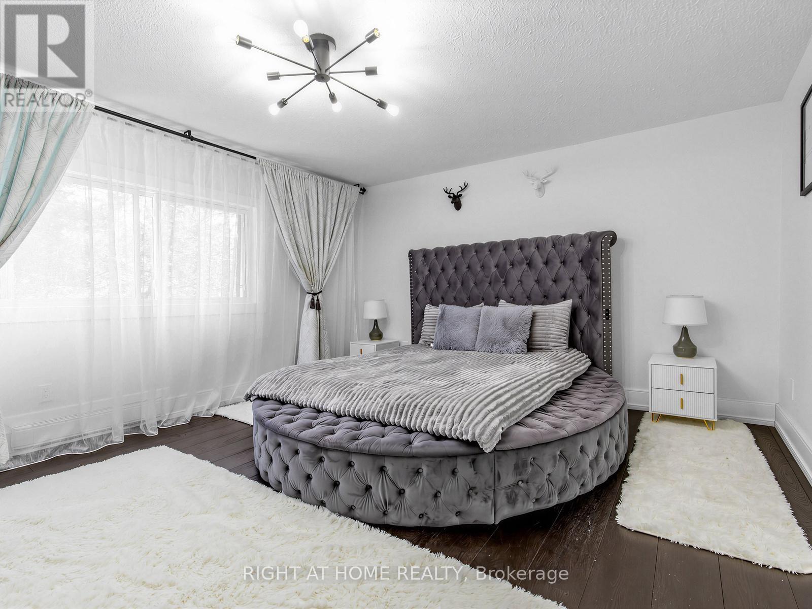 100 Jenny Wrenway Property Photo 17