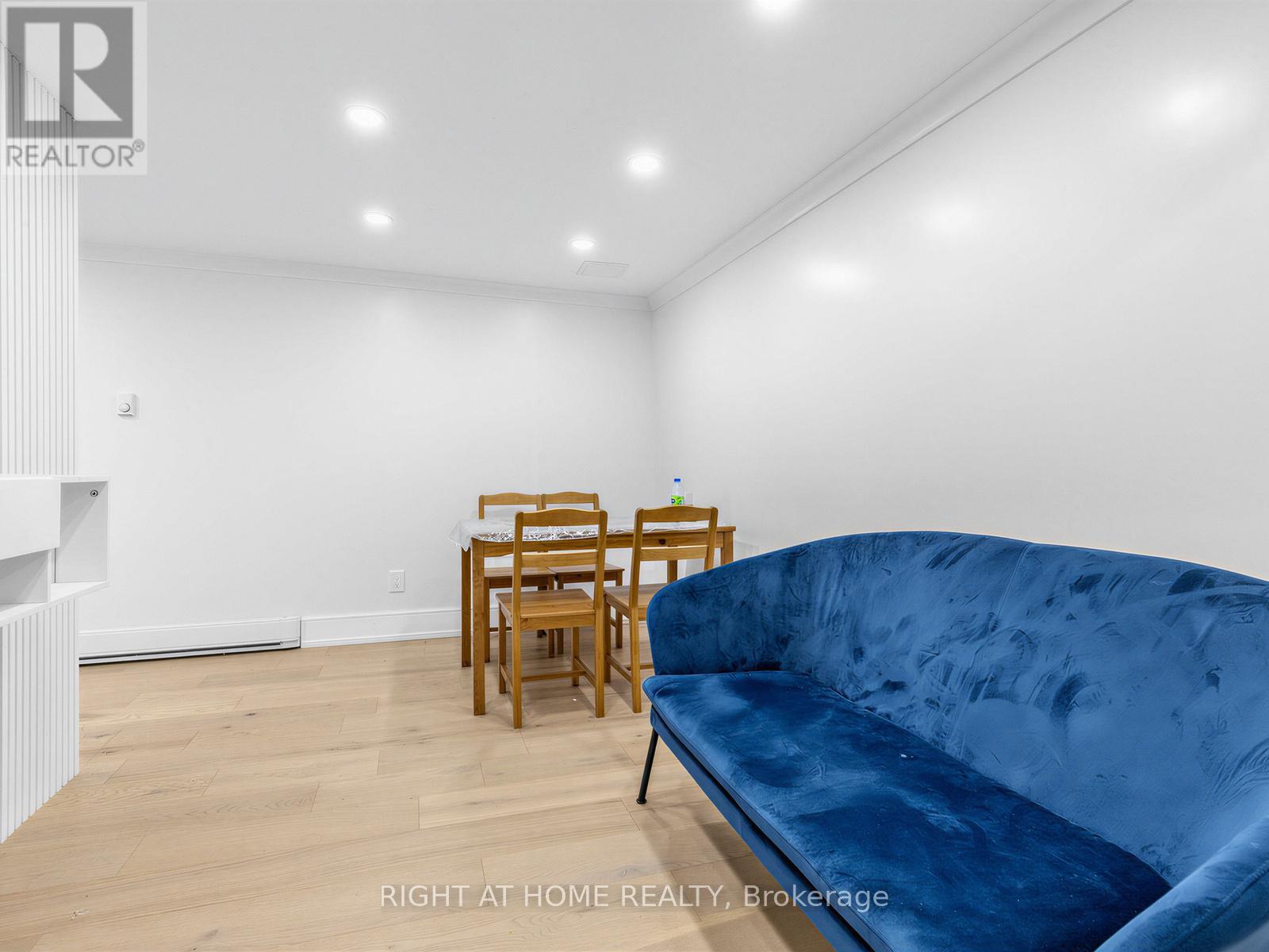 100 Jenny Wrenway Property Photo 23