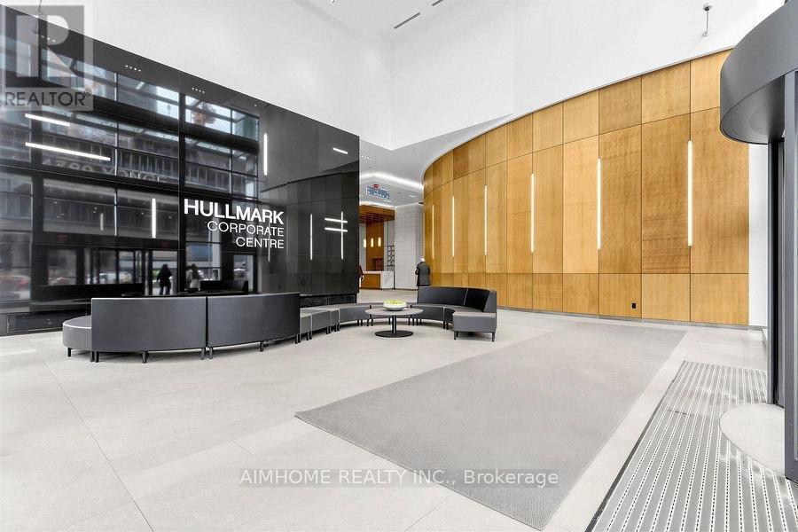 705/704 - 4789 Yonge Street Property Photo 2
