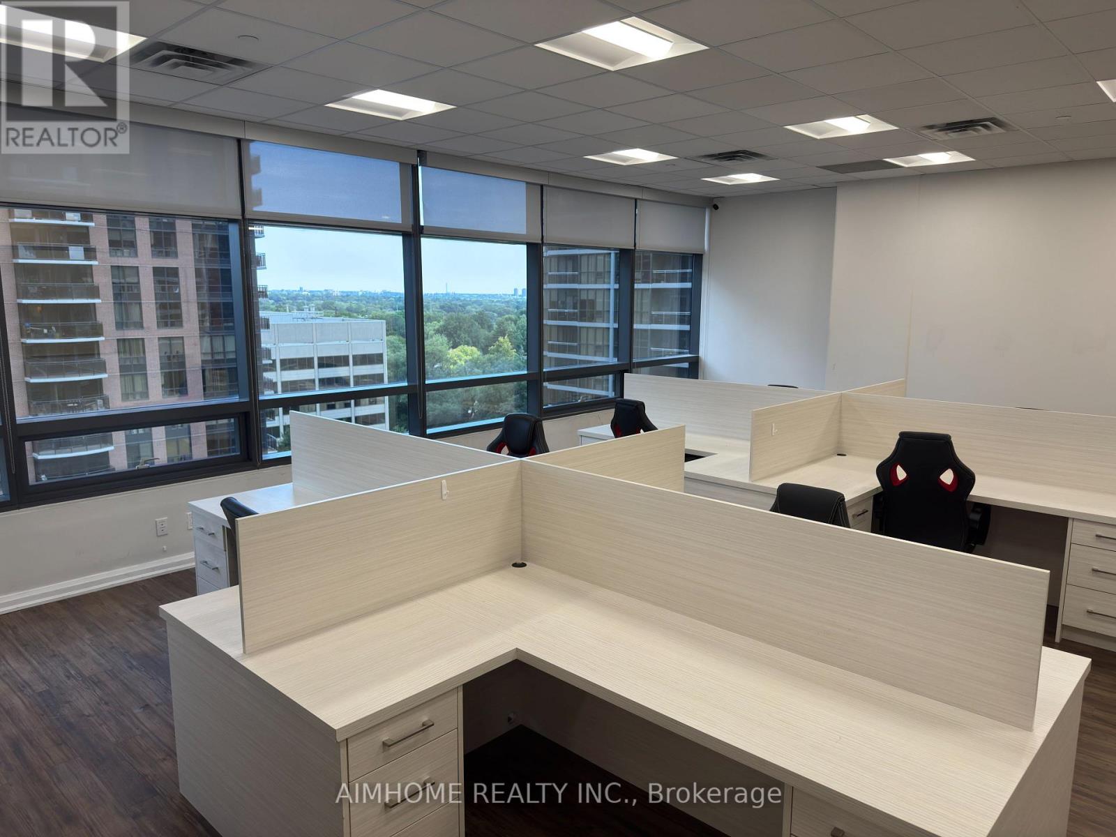 705/704 - 4789 Yonge Street Property Photo 15
