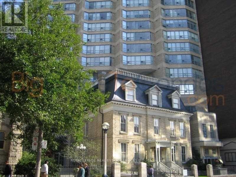 1503 - 71 SIMCOE STREET