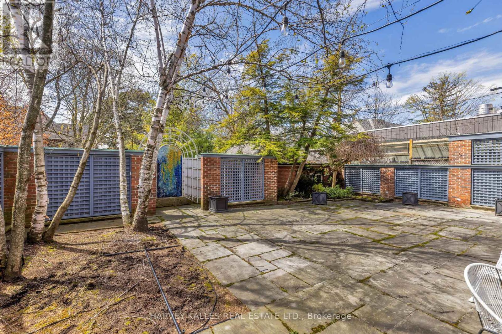 470 Russell Hill Road Property Photo 23