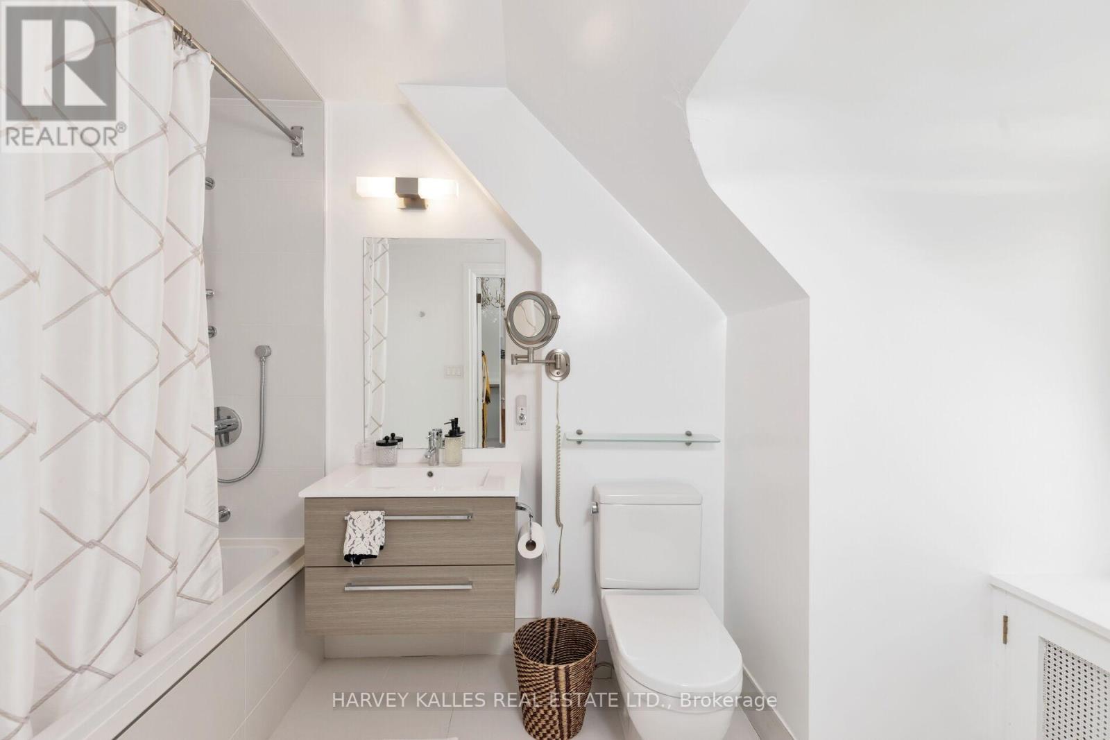 470 Russell Hill Road Property Photo 44
