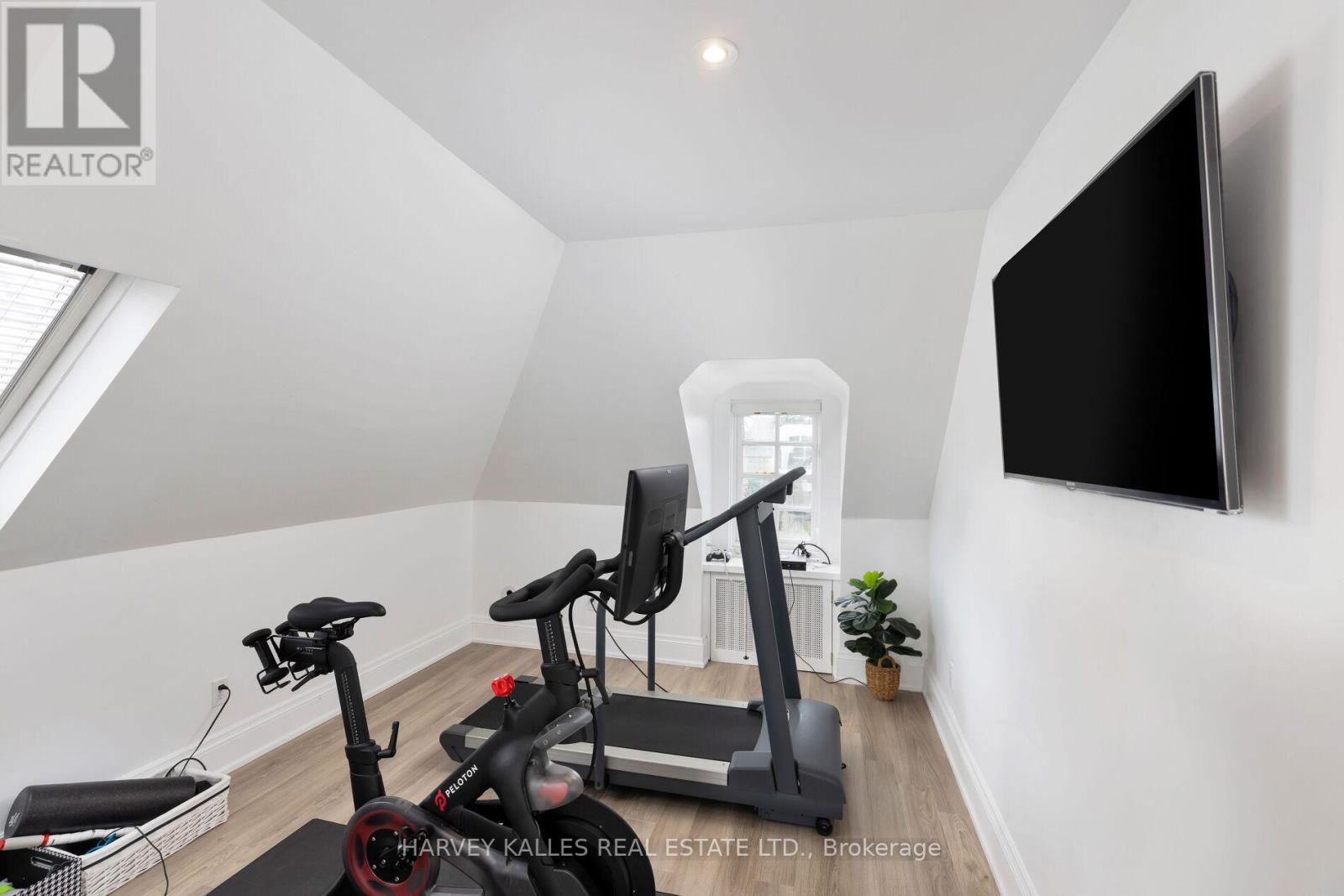 470 Russell Hill Road Property Photo 45
