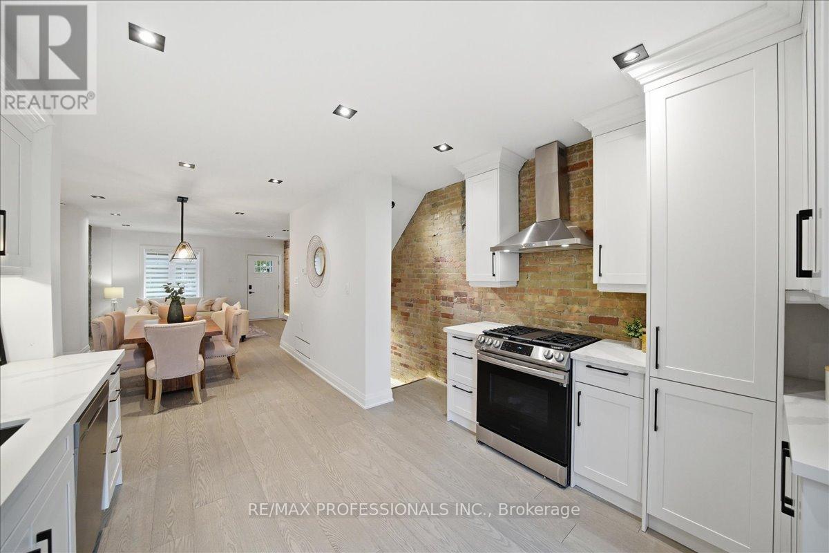 777 Dufferin Street Property Photo 13