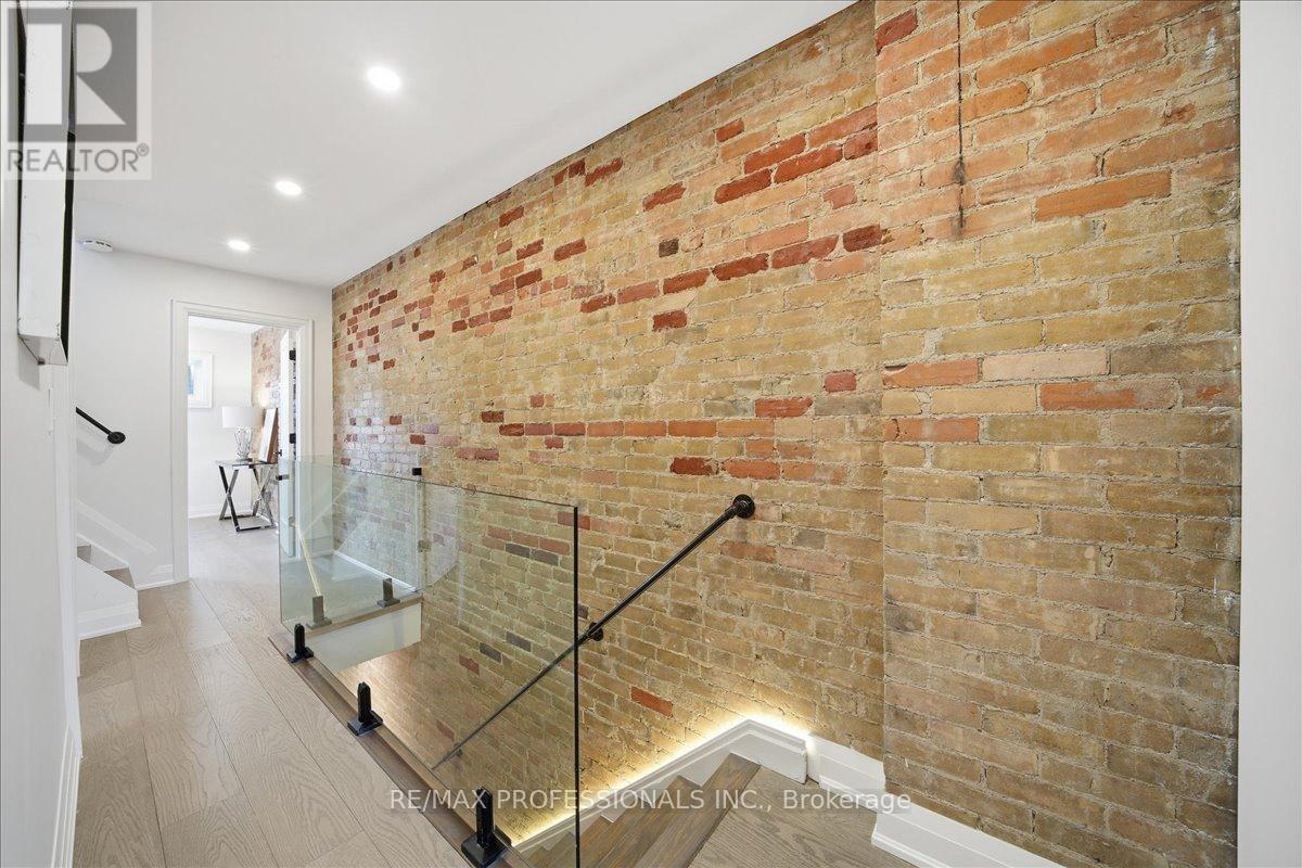777 Dufferin Street Property Photo 14