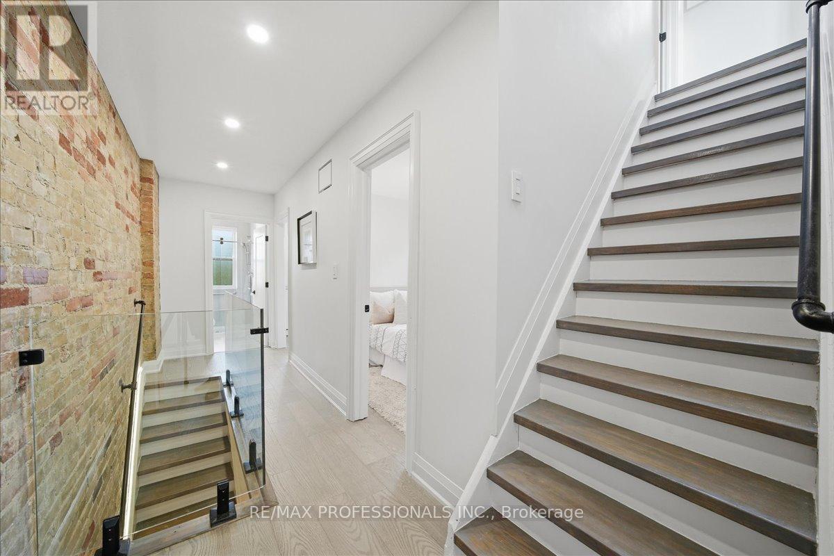 777 Dufferin Street Property Photo 15