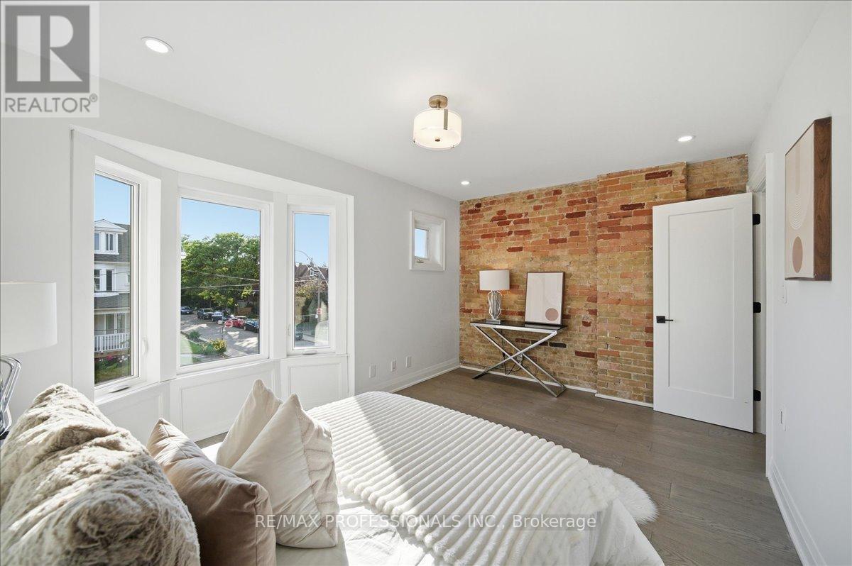 777 Dufferin Street Property Photo 21