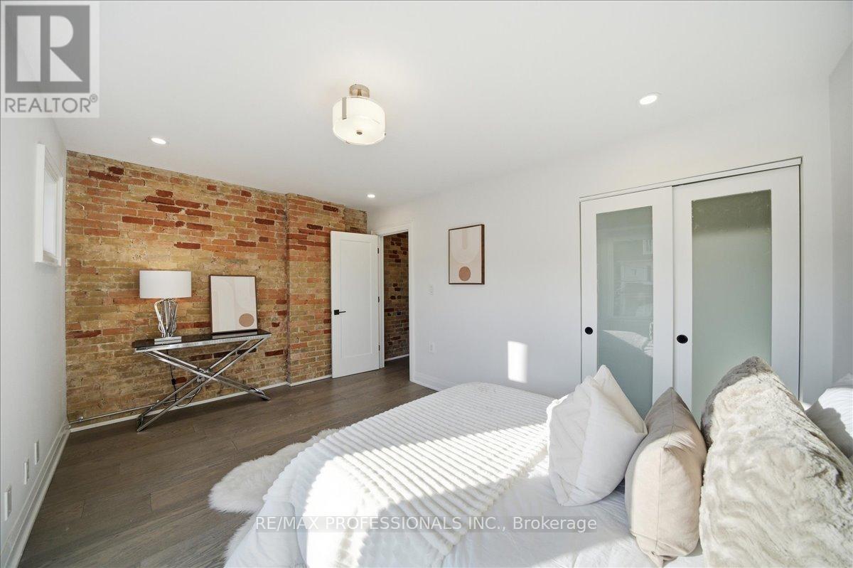 777 Dufferin Street Property Photo 22